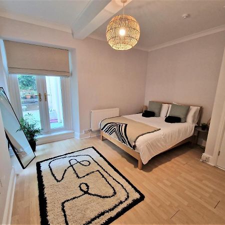 סוואנסי Lovely Seafront Apartment With Garden מראה חיצוני תמונה